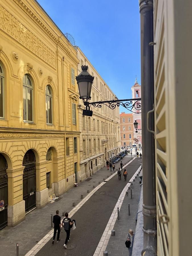 Appartement Sublime 2 Pièces Au Cœur De La Vieille Nice