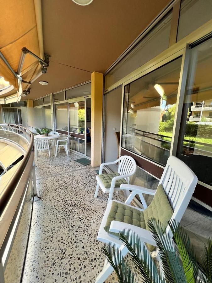 Seaside Pool And Tennis Appartement