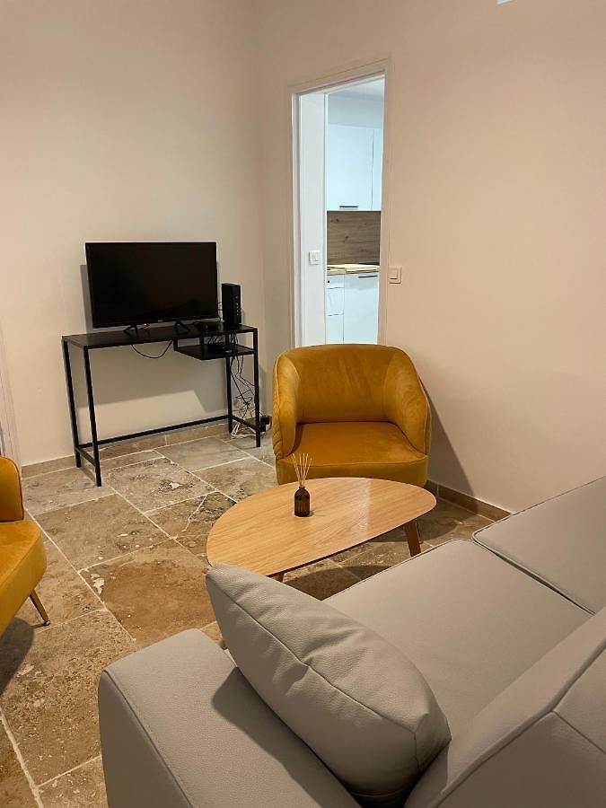 Appartement Vieux-nice 3 Pièces Confortable Et Calme Nice