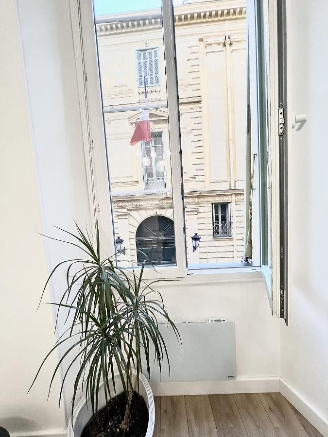 Sublime 2 Pièces Au Cœur De La Vieille Appartement
