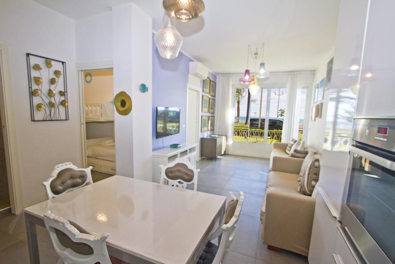 Garden Floor With Promenade Sea View Appartement *