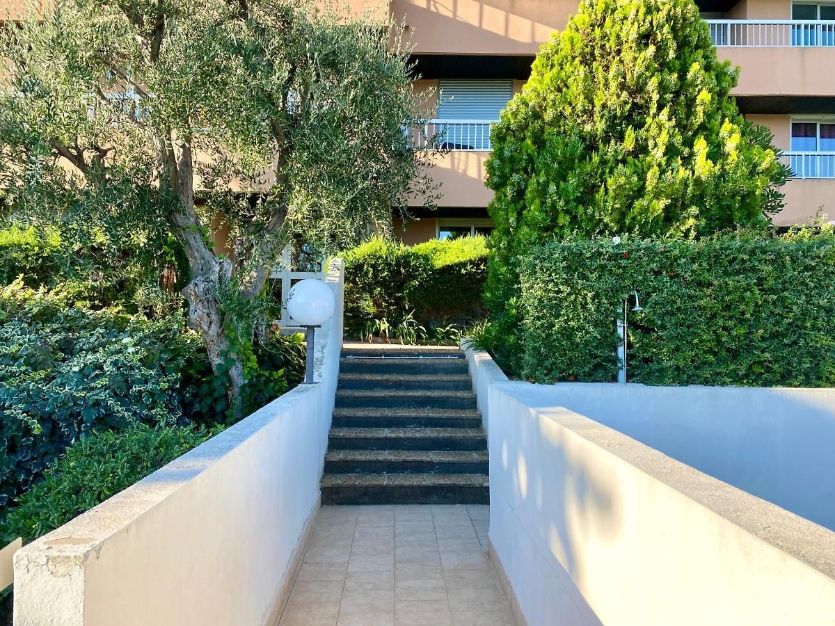 Appartement Cosy 2 Pieces, Jardin Privatif Et Piscine Fabron