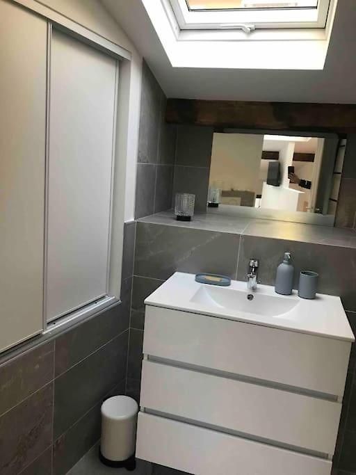 Atypique Et Merveilleuse Petite Maison En Plein Cœur De Nice, à Proximité De La Et Des Plages