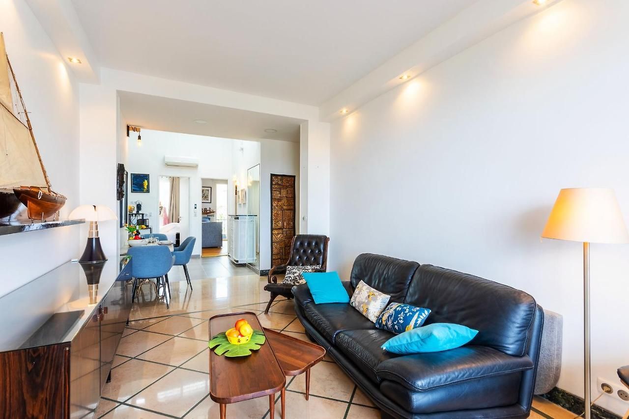 Appartement Le France Ap4350 By Riviera Homes