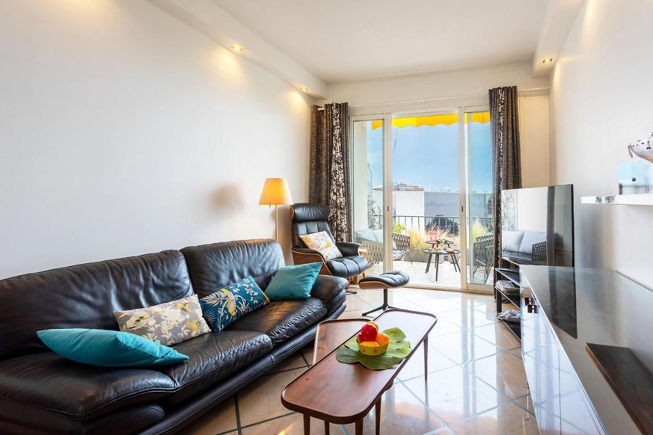 Le France Ap4350 By Riviera Homes *