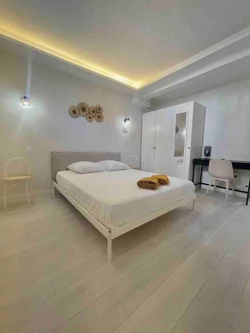 Le Bashkir - Spacieux Avec Terrasse - Wifi - Pres Et Aeroport - Tram Et Supermarches Apartment