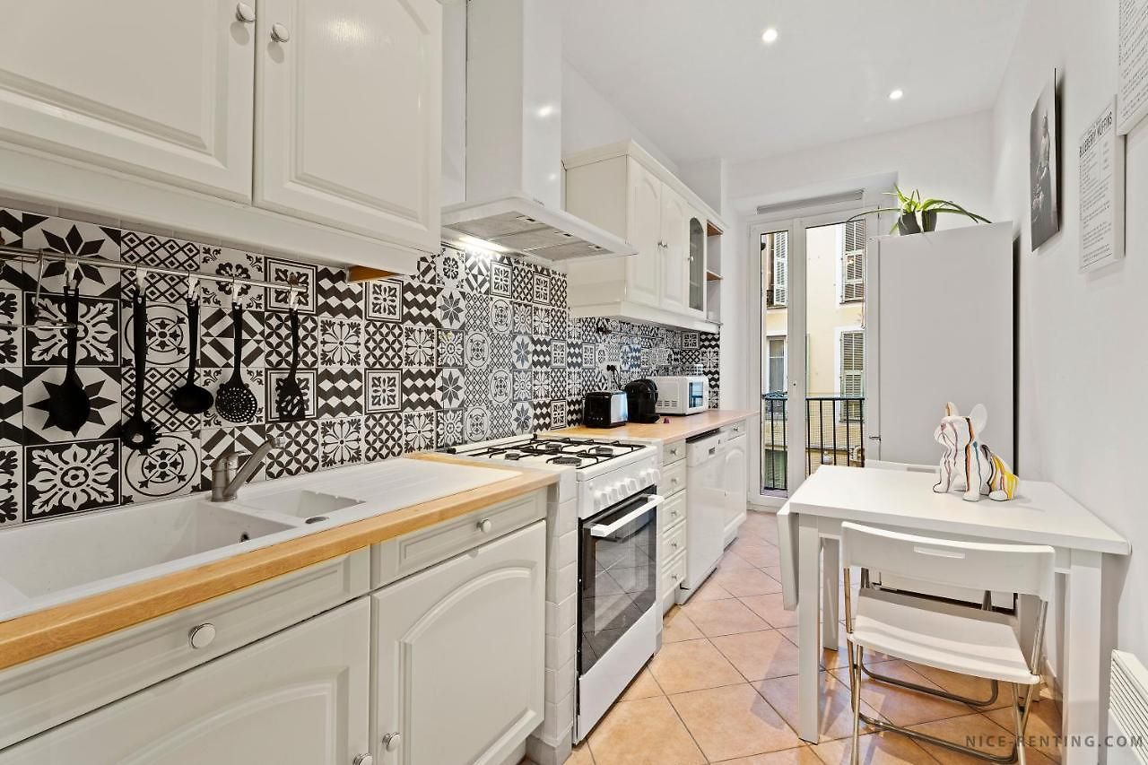 Appartement - Renting - Lascaris - Charm & Spacious & Comfort 3p Port Bonaparte *