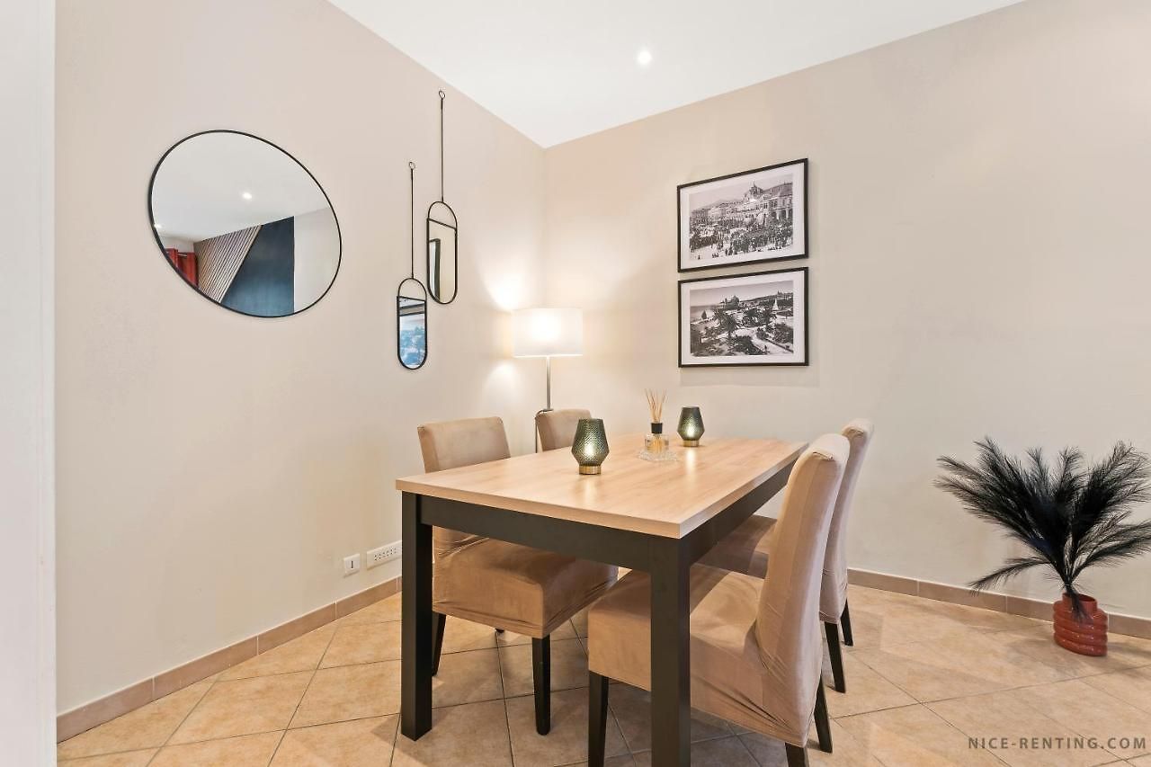- Renting - Lascaris - Charm & Spacious & Comfort 3p Port Bonaparte Appartement