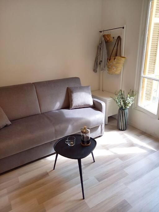 Très Joli à 150 M De La Appartement Nice