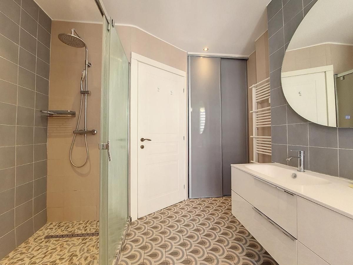 Nestor&jeeves - Belle Epoque - Central, Close Sea Apartment *