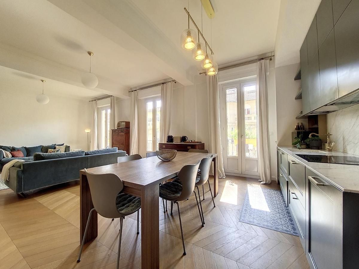 Nestor&jeeves - Belle Epoque - Central, Close Sea Apartment *