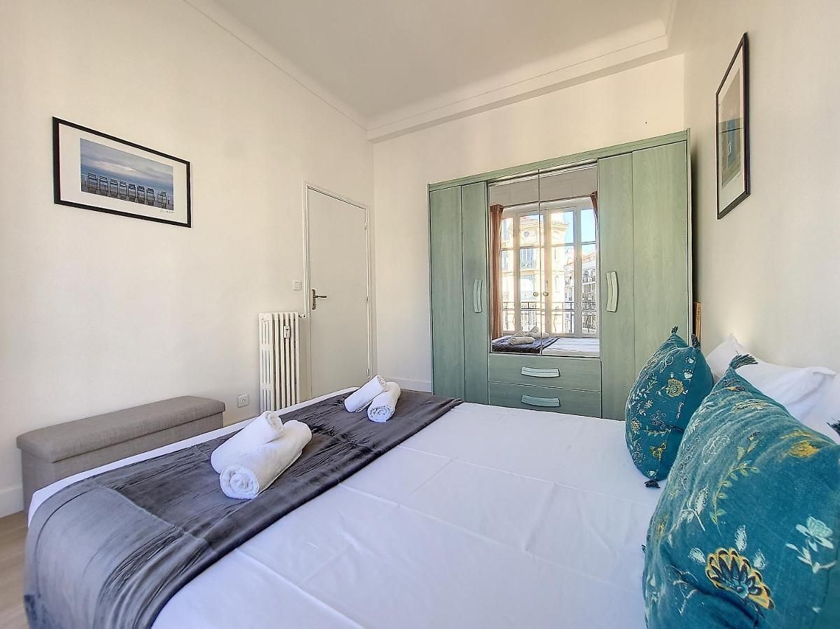Nestor&jeeves - Bleu Buffa - Location Appartement *