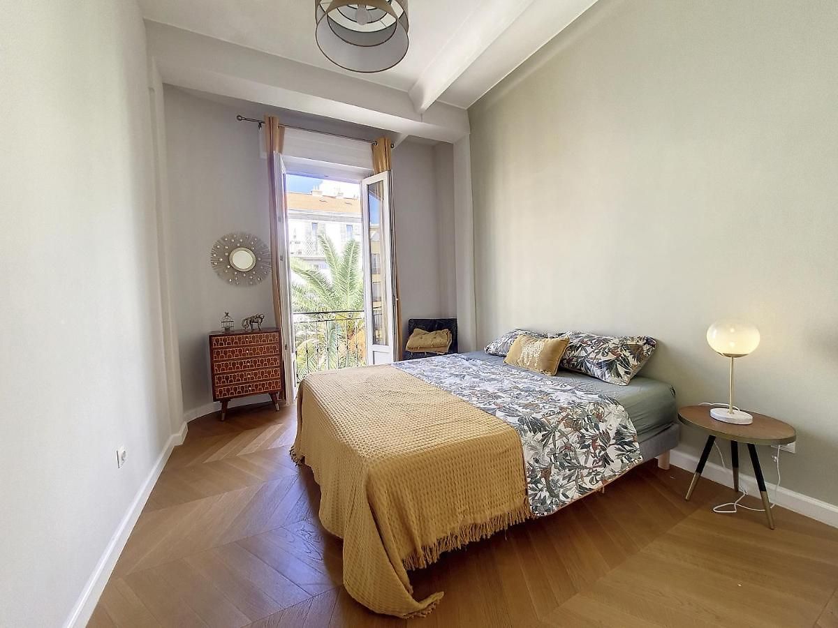 Nestor&jeeves - Belle Epoque - Central, Close Sea * Nice
