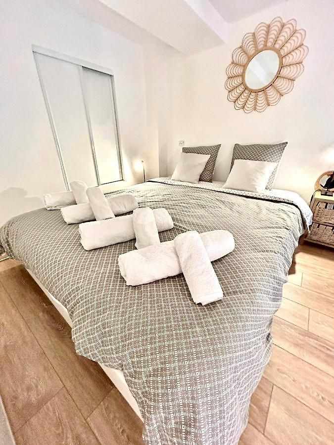 Petit Cocon En Duplex - Centre-ville & A 2 Minutes *