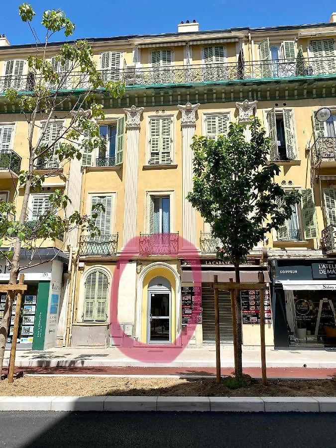 Petit Cocon En Duplex - Centre-ville & A 2 Minutes * Nice