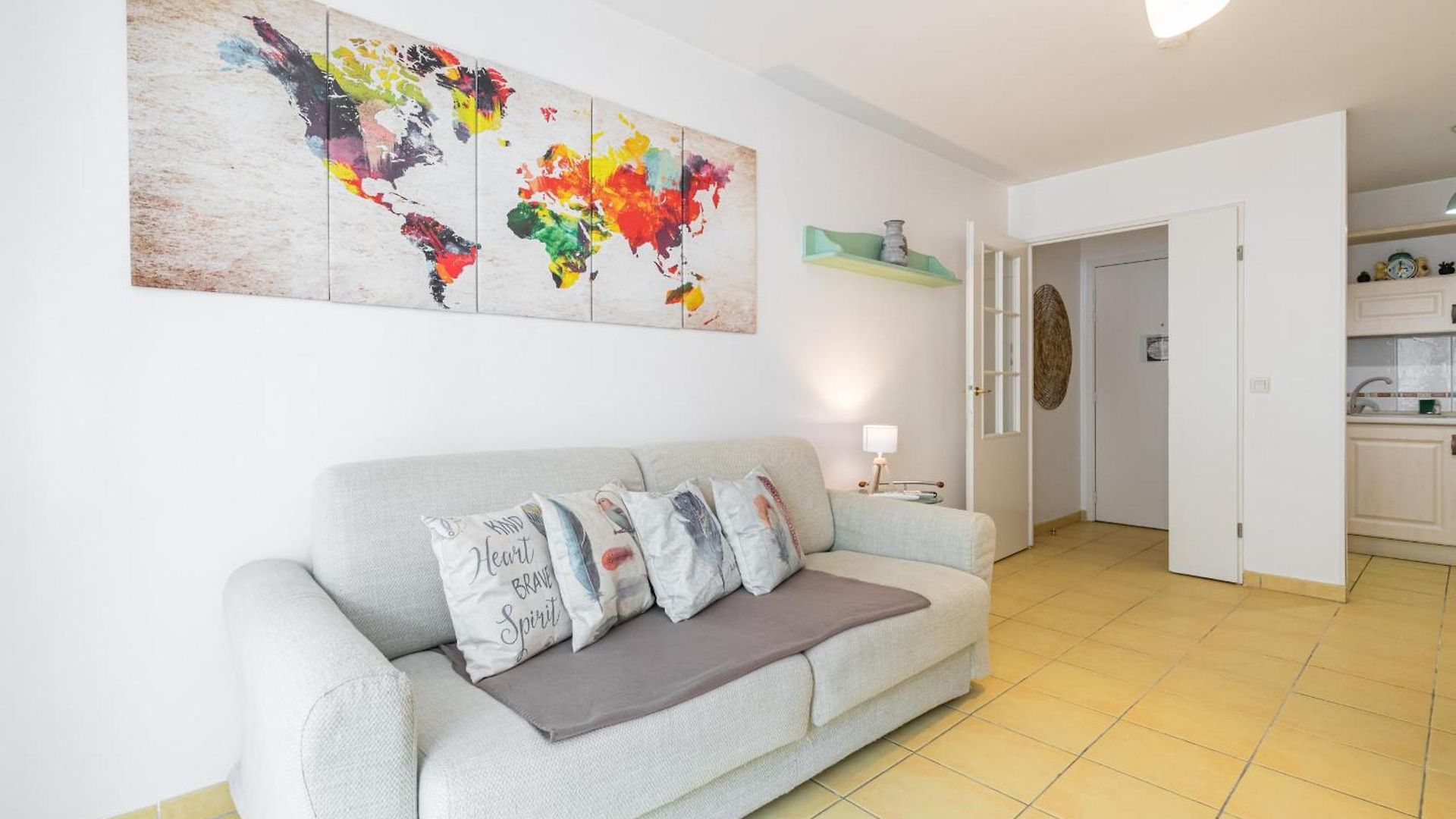 1 Bedroom Downtown Carré D'or With Garage Appartement *