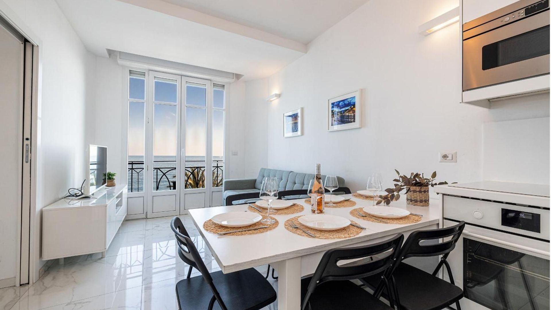 Sea View - 2 Bdr Promenade Des Appartement *