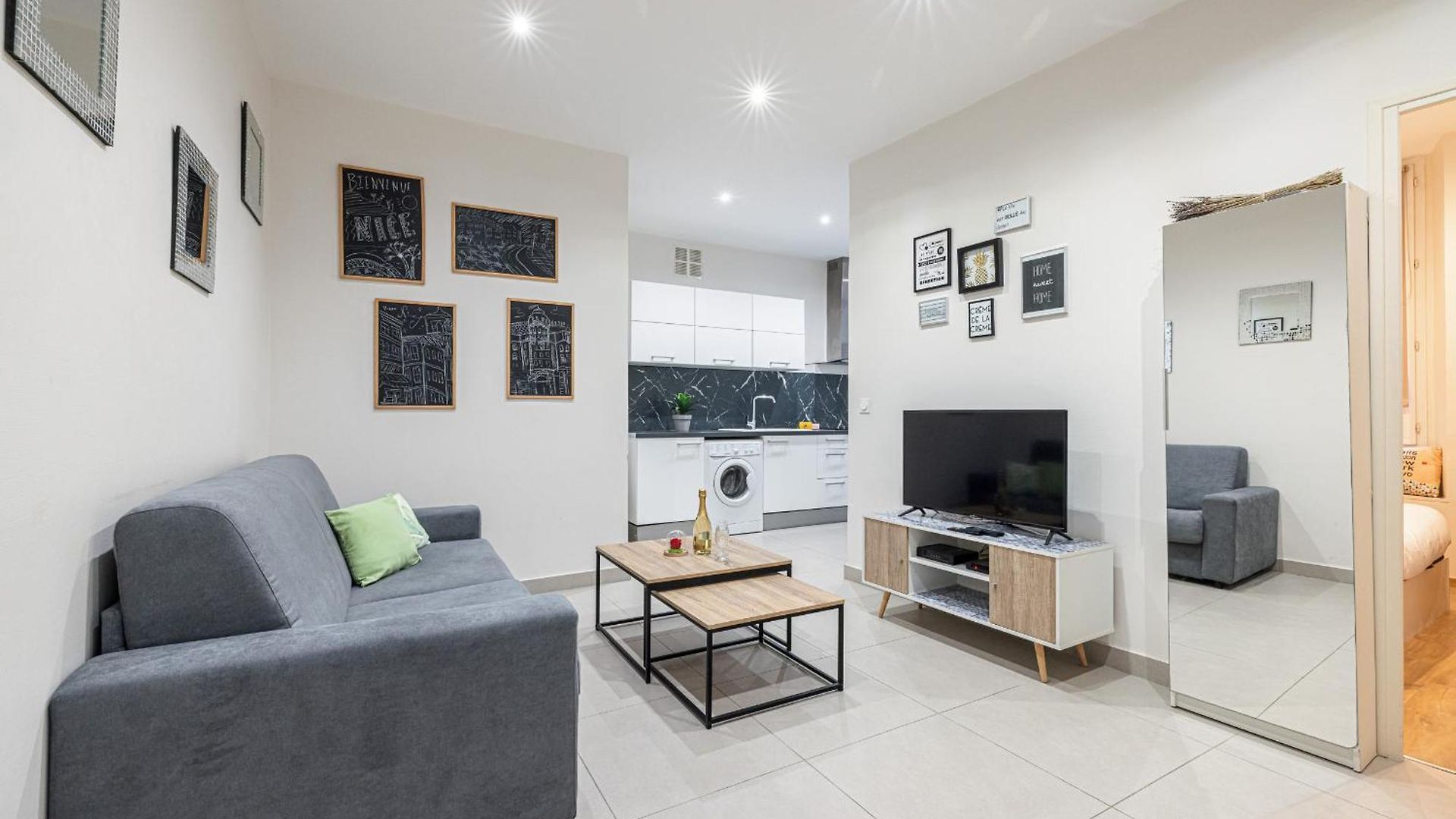Charming 1 Bdr Old Town *