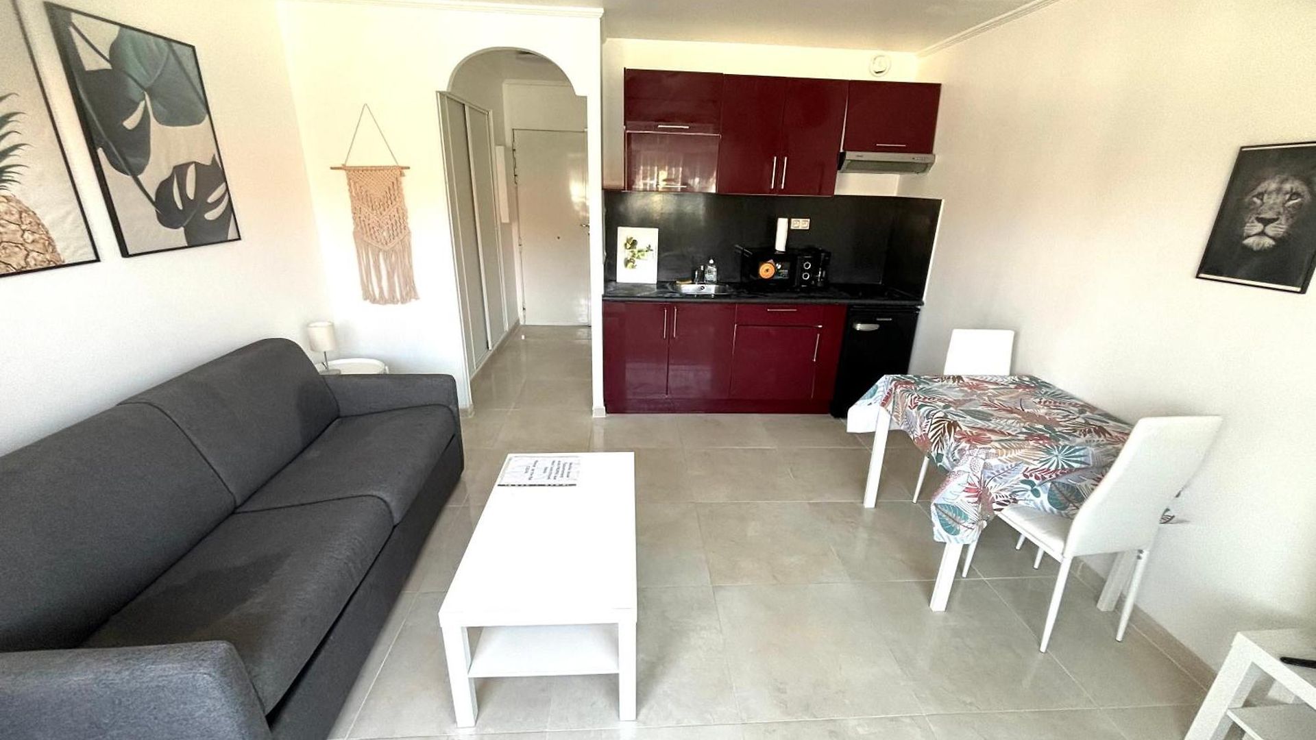 Apartment Centre Garibaldi Port *