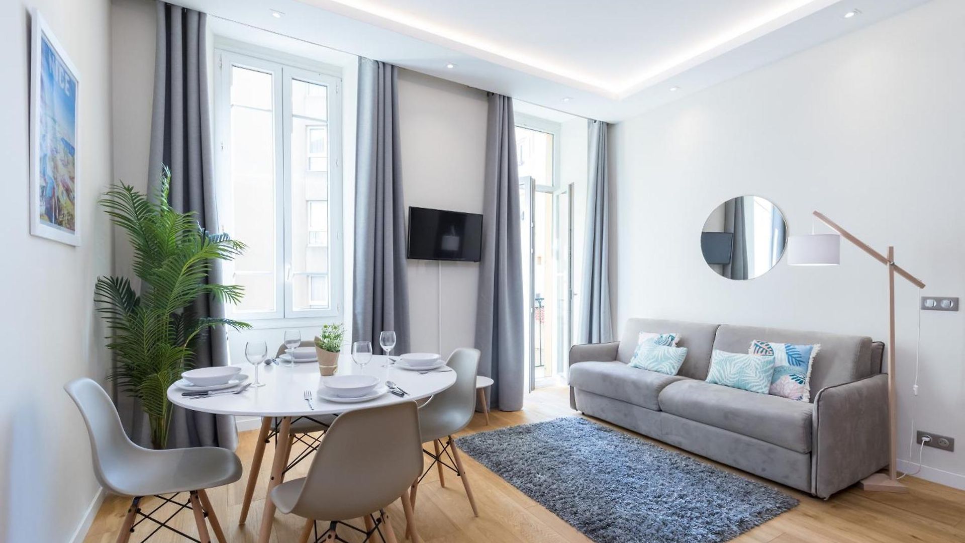 Apartment Brand New 1 Bdr Place Du Pin