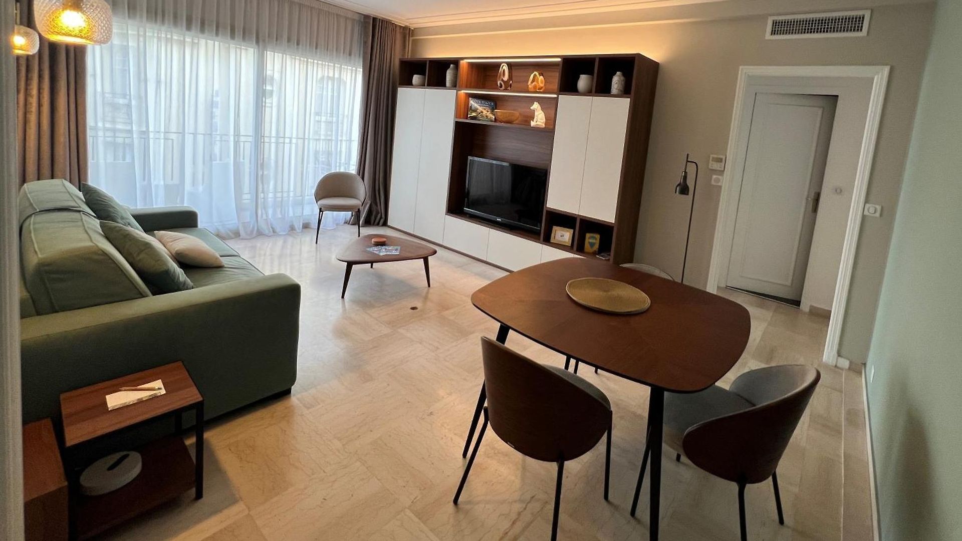 Apartment Rue Grimaldi *