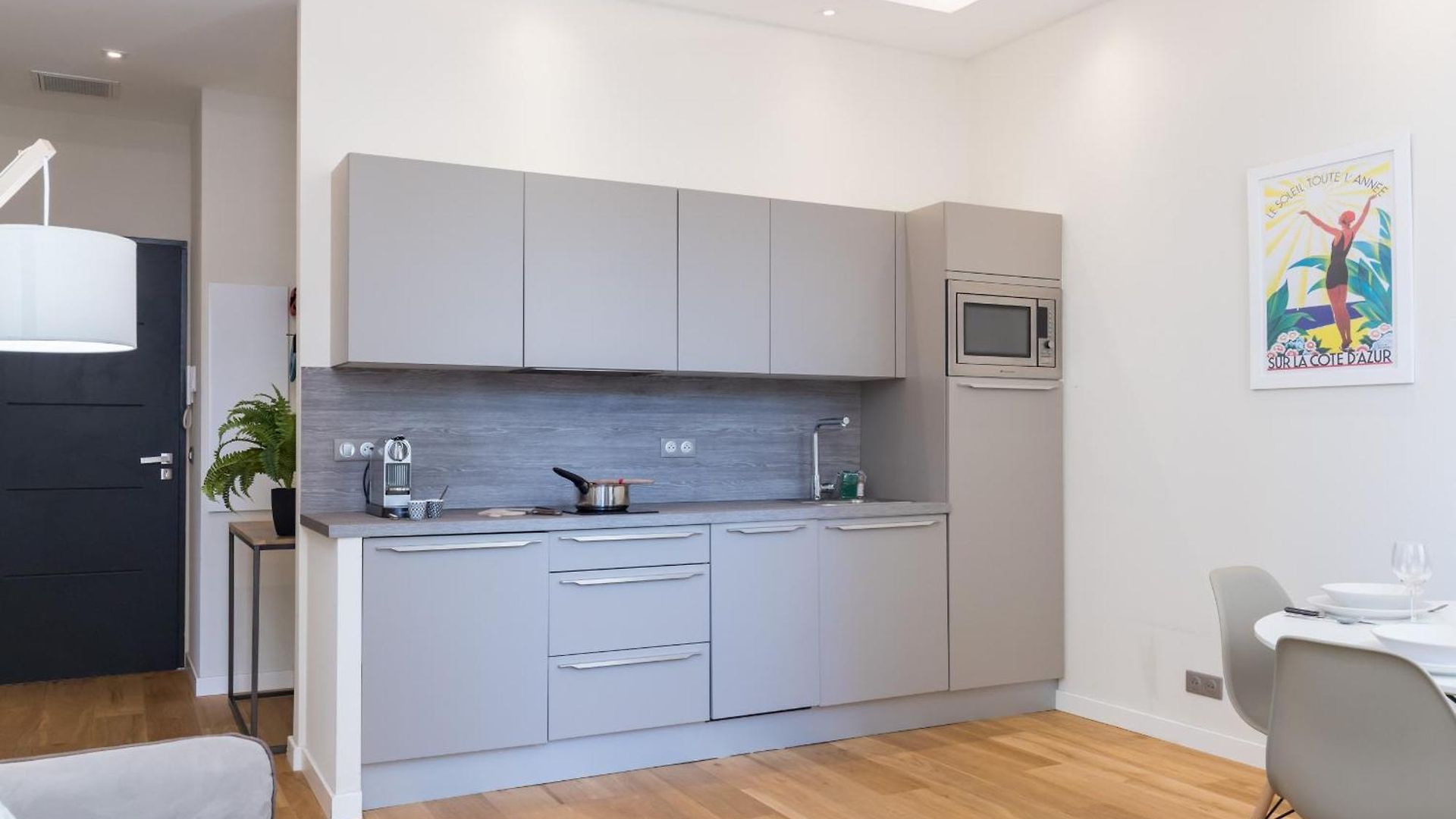 Brand New 1 Bdr Place Du Pin *