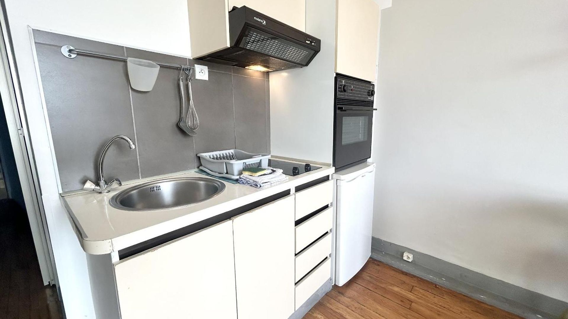 Appartement Riviera Grimaldi Promenade Des Anglais Balcon Victor Hugo 2 Nice