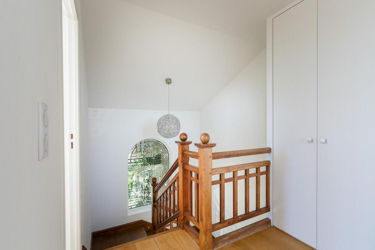 De Charme Moderne Avec Piscine Et Vue 3*