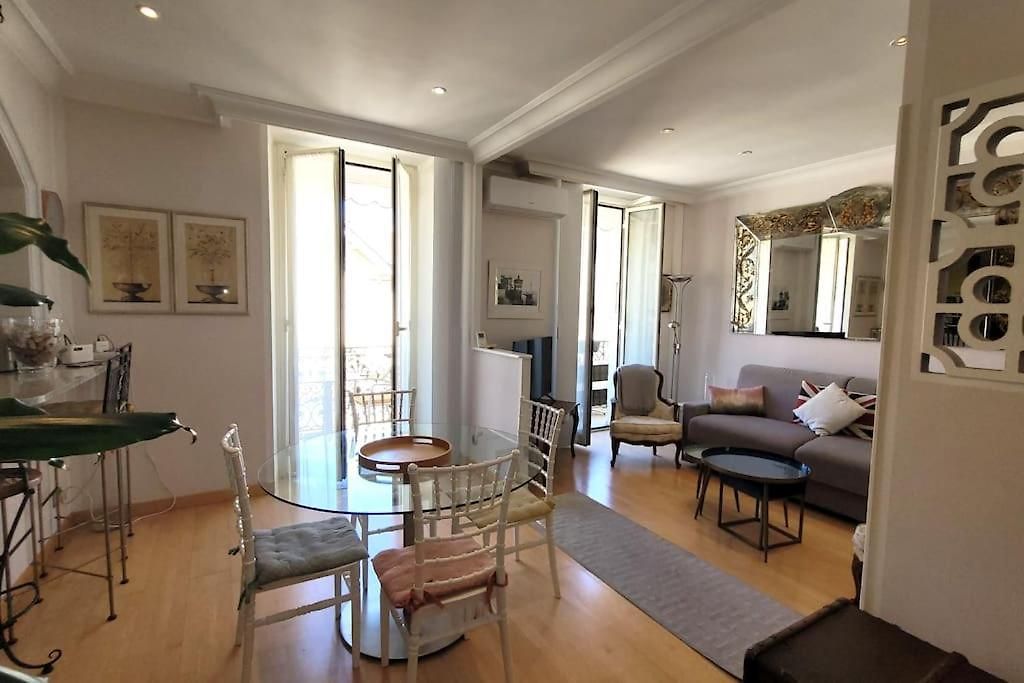 From 1882, Romantic Flat, In The Golden Square * Nice