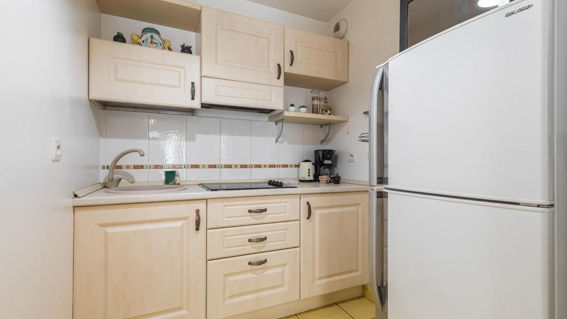1 Bedroom Downtown Carré D'or With Garage Appartement *