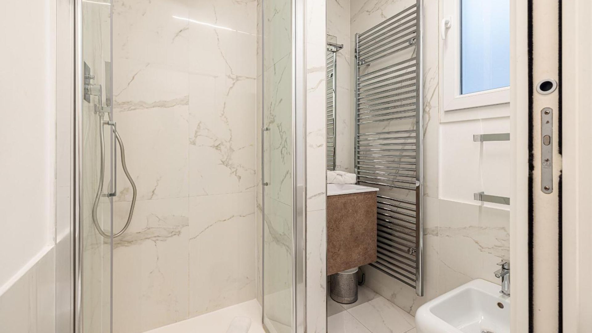 Sea View - 2 Bdr Promenade Des *