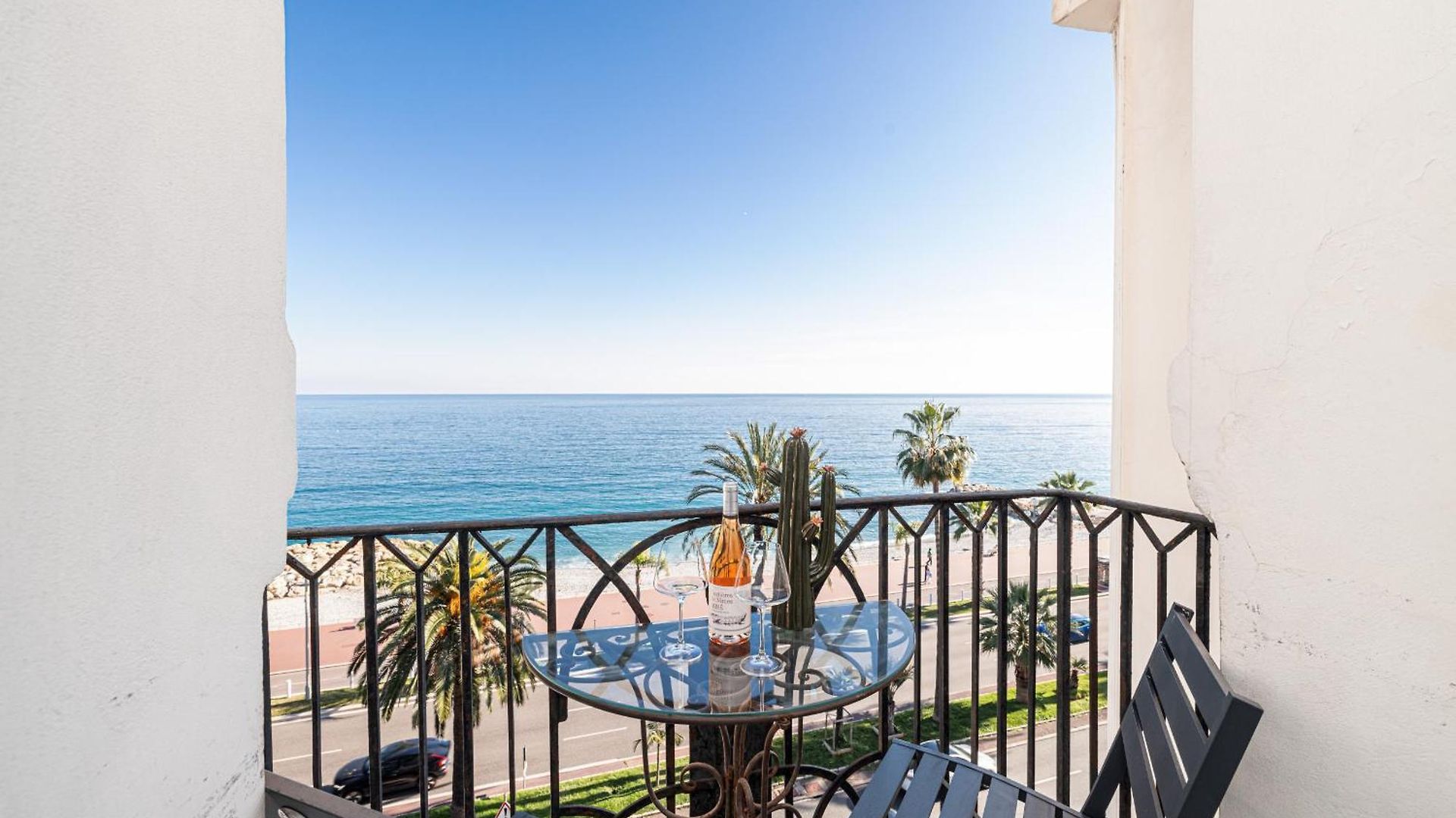 Sea View - 2 Bdr Promenade Des Appartement *