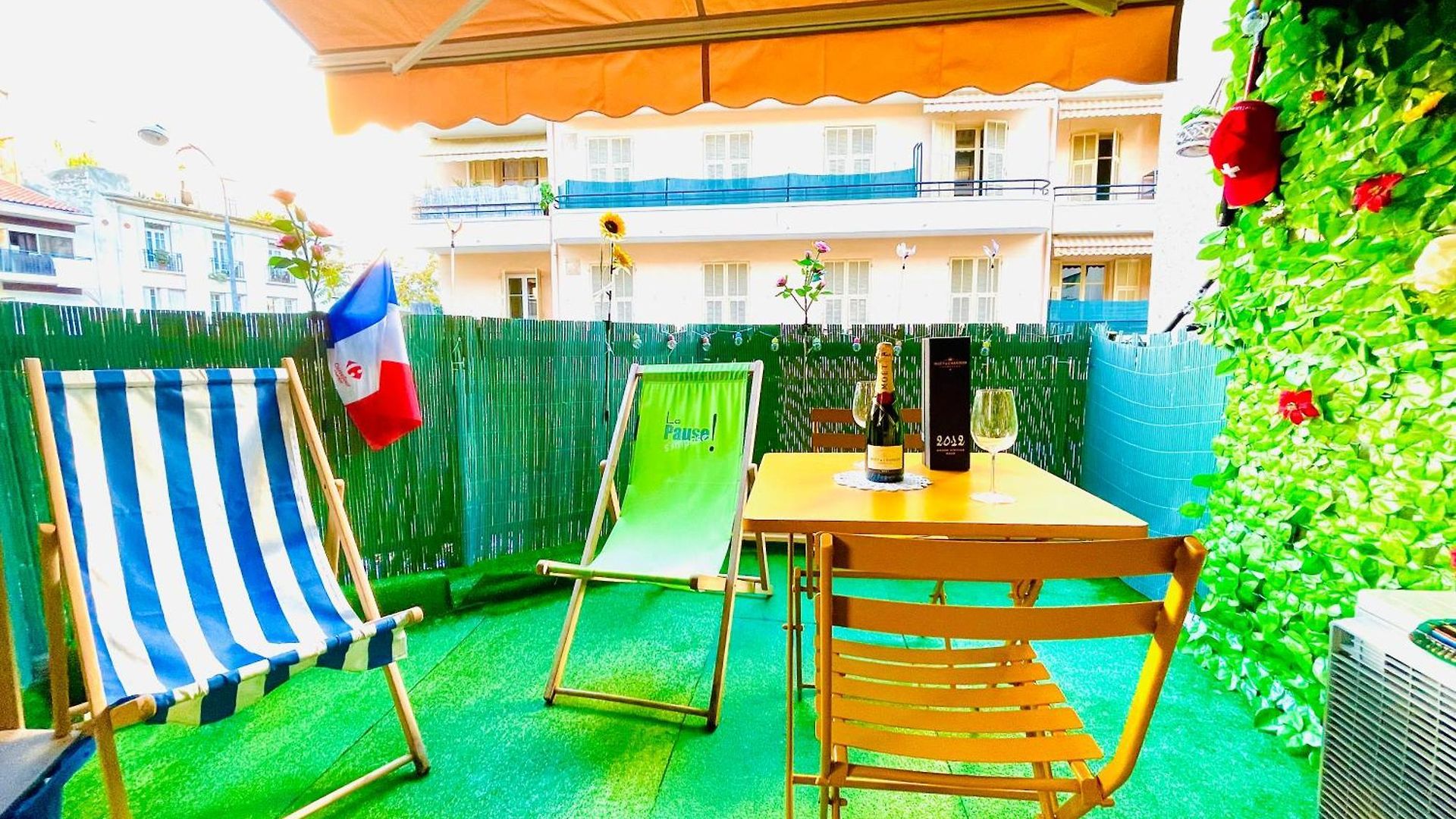Center Side Free Paddle Beautiful Terrace Apartment
