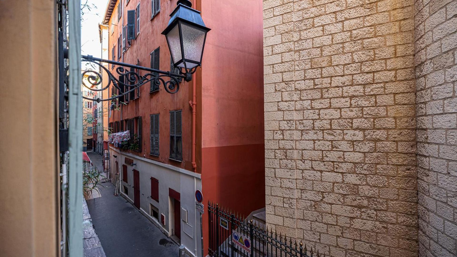 Charming 1 Bdr Old Town *