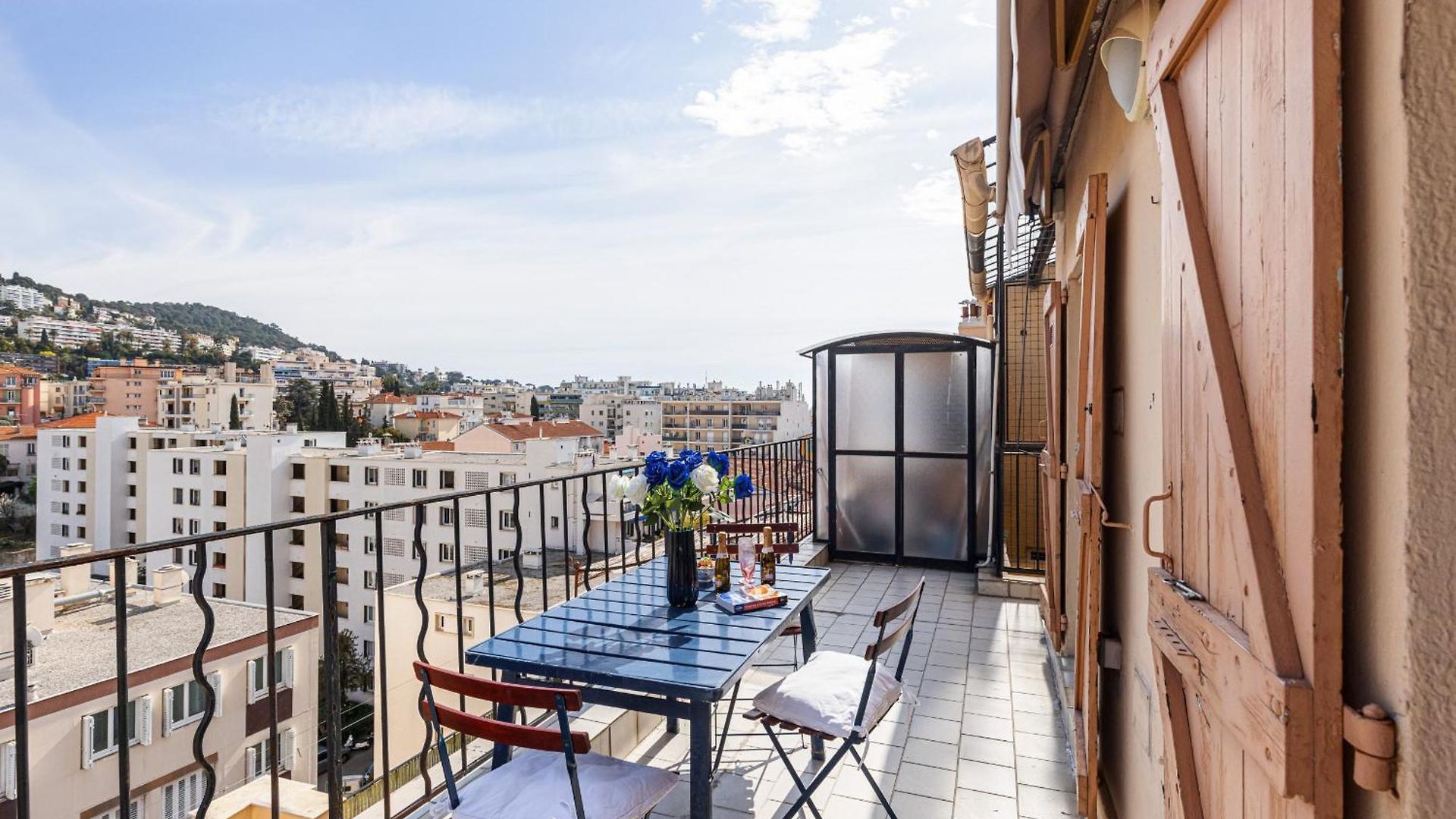 Extraordinary View On Port And Castle Hill - 1 Bdr & Parking Apartment