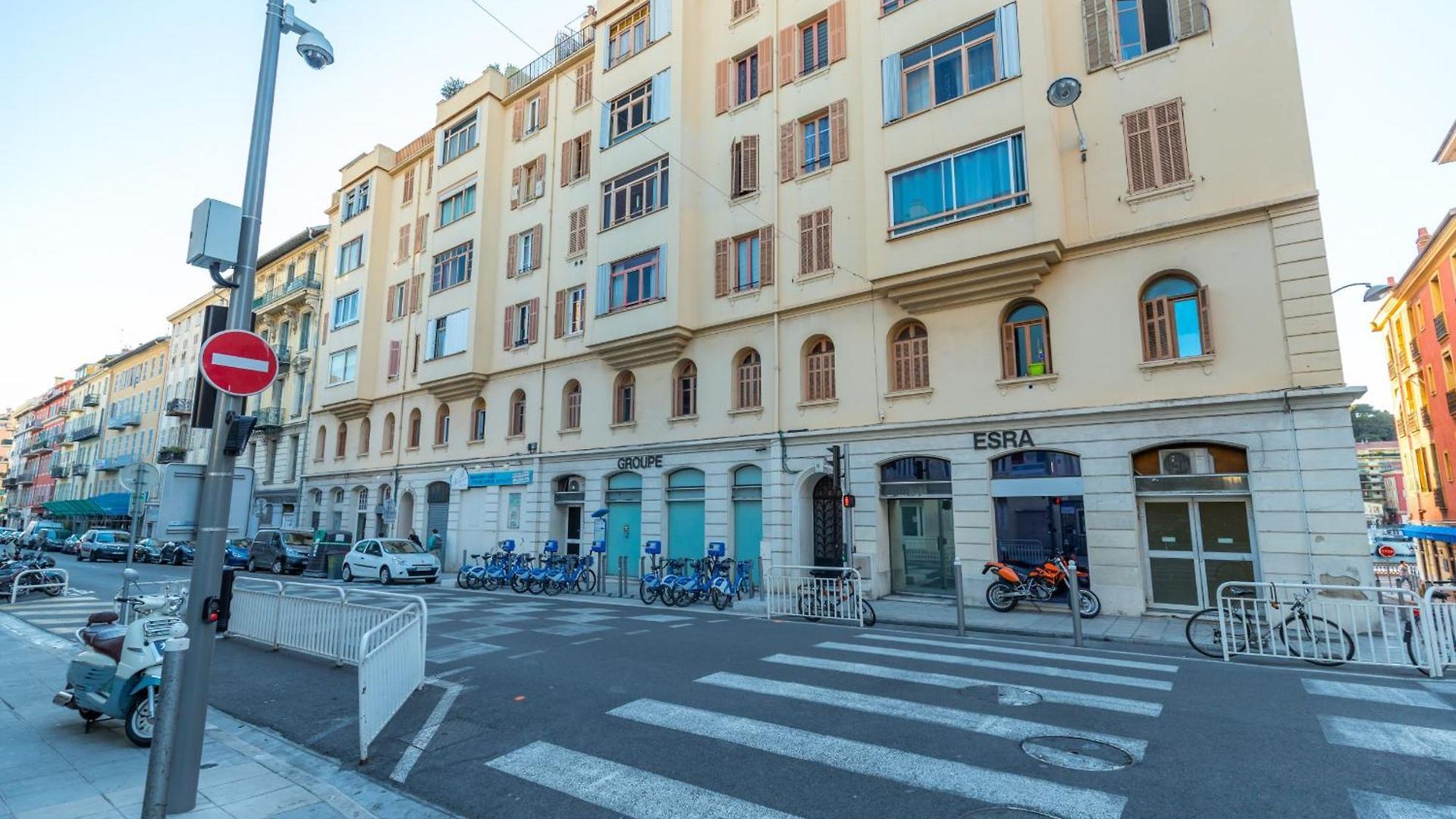 Extraordinary View On Port And Castle Hill - 1 Bdr & Parking Apartment *