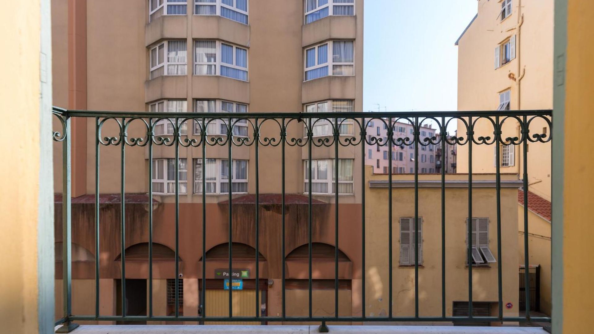 Brand New 1 Bdr Place Du Pin Apartment Nice