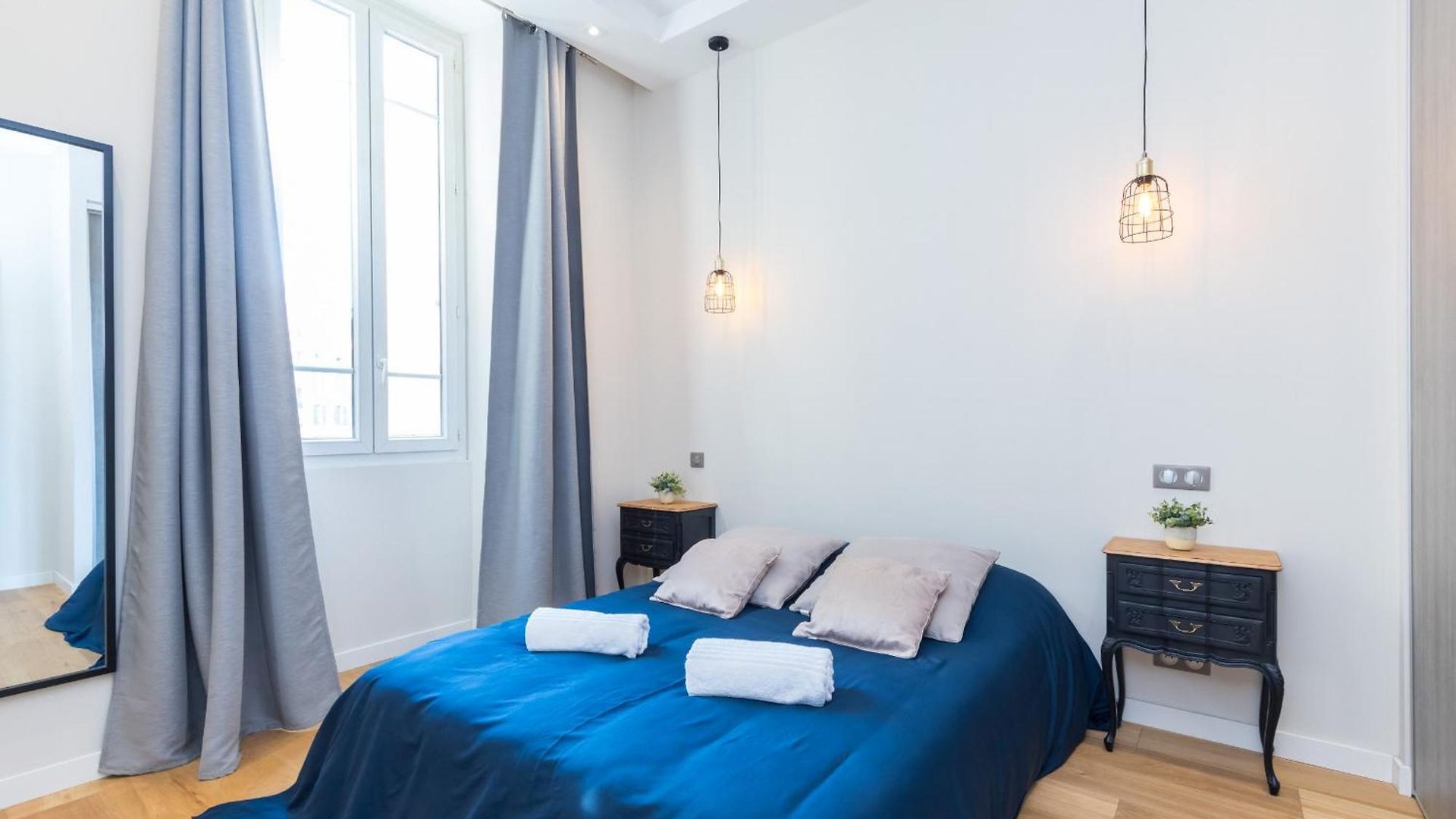 Brand New 1 Bdr Place Du Pin Apartment Nice