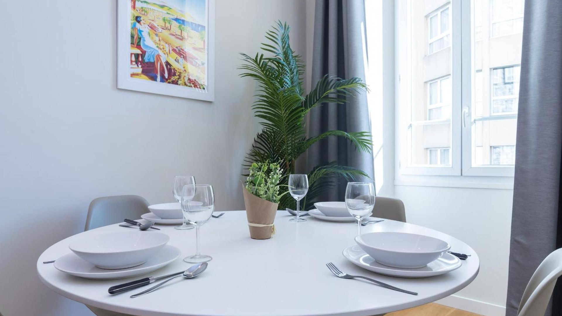 Brand New 1 Bdr Place Du Pin Apartment