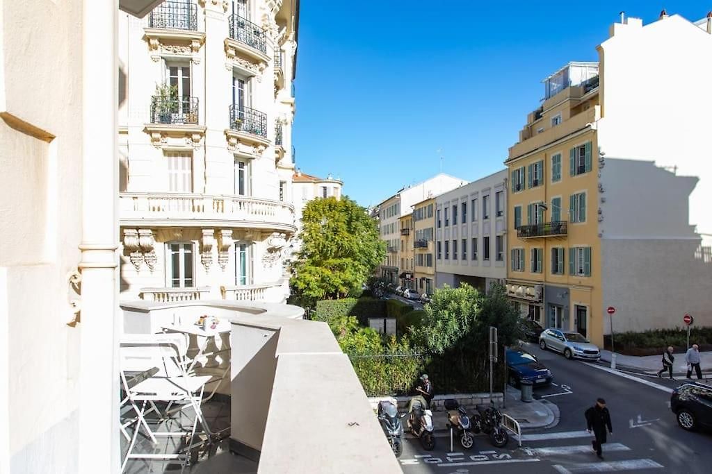 #22 Emma 2bdr Balcony Center Town 2mins Tramway Appartement *