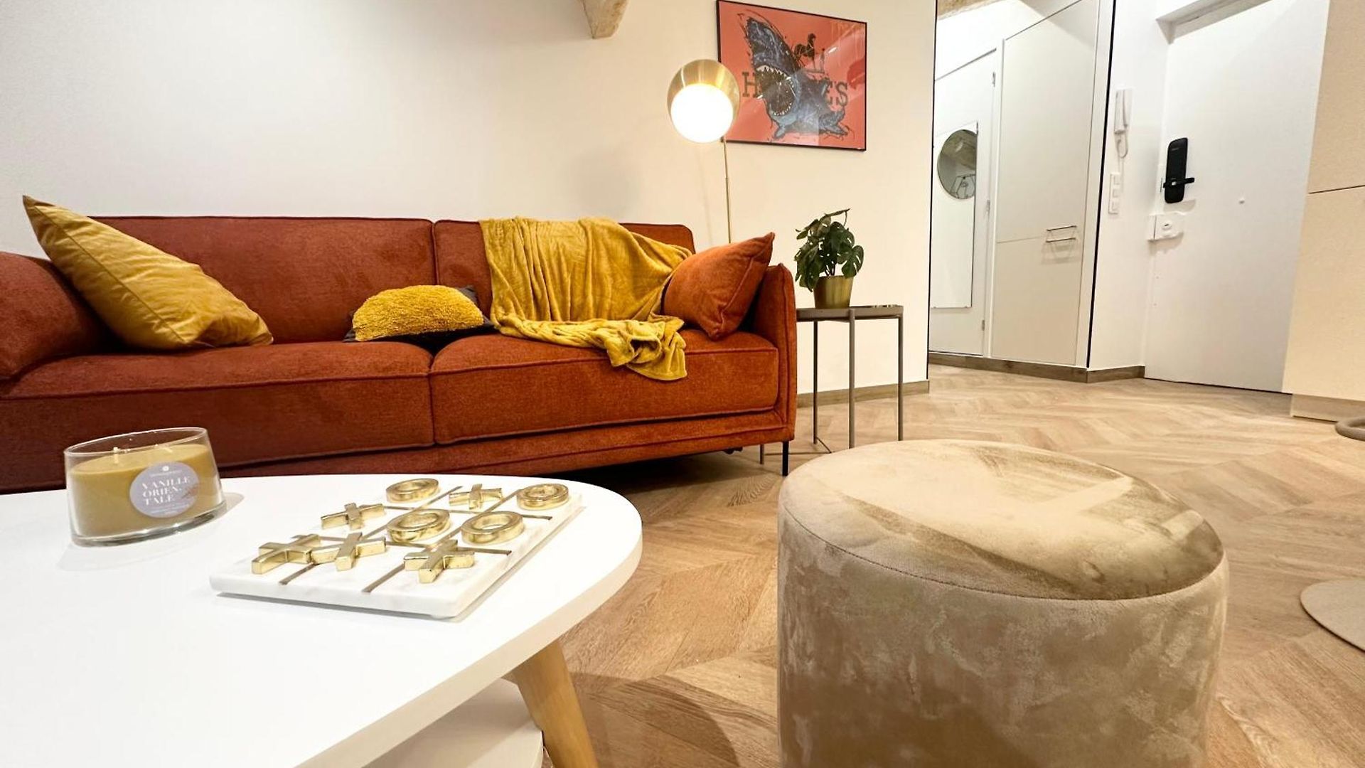 Elegant Mansardé-place Du Pin Appartement Nice