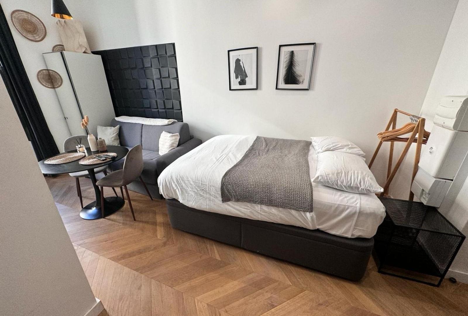 Chic Cozy In The Heart Of The Apartment Nice