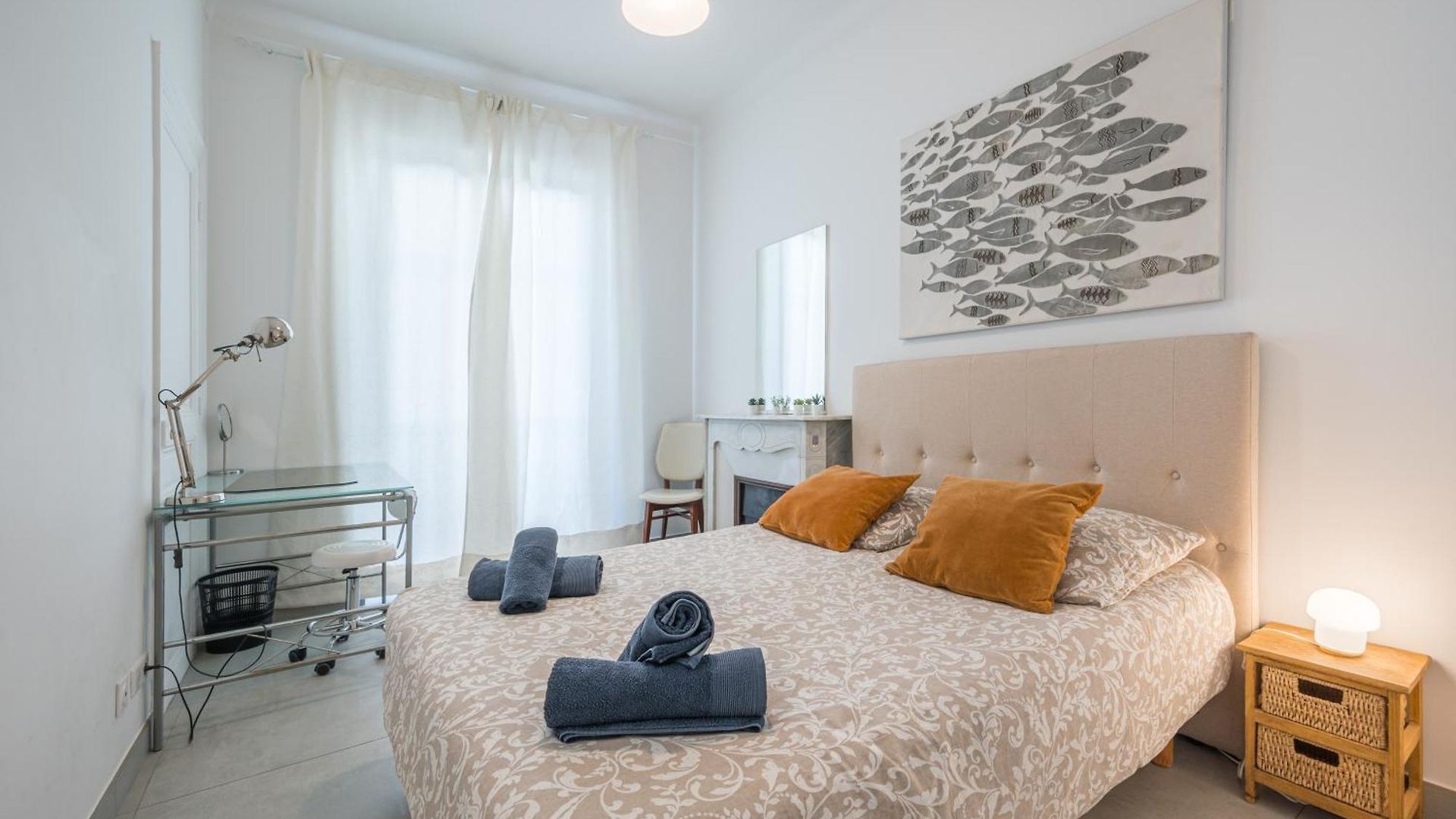 Stunning Flat By The Beach, Carre D'or-negresco Apartment