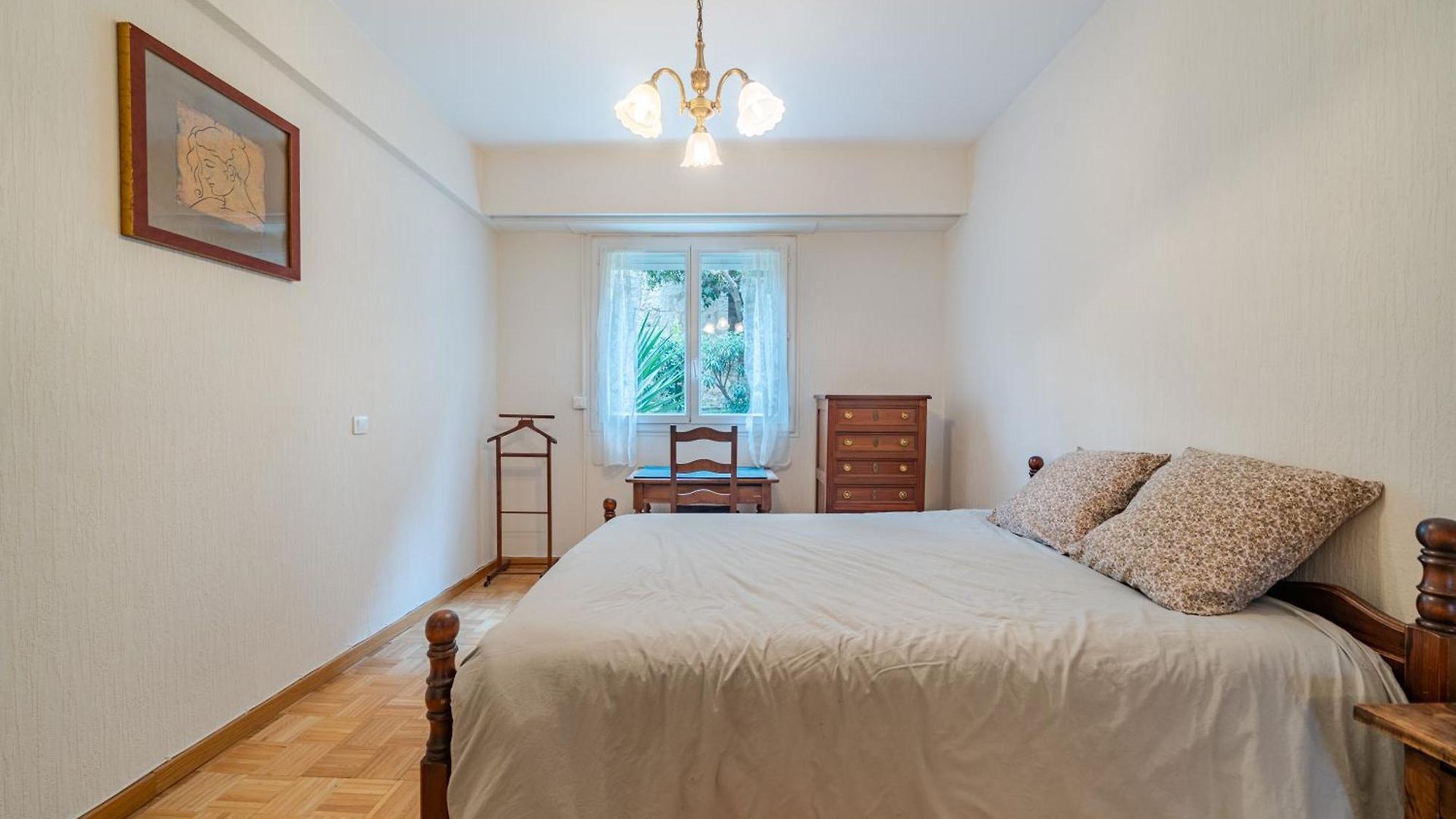 Appartement Grand 3 Pieces Calme - - Garage