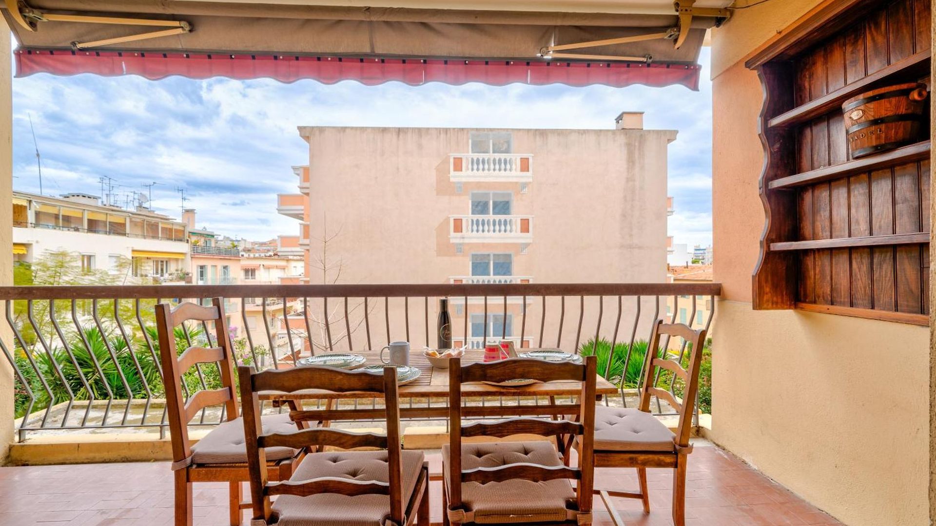 Appartement Grand 3 Pieces Calme - - Garage Nice