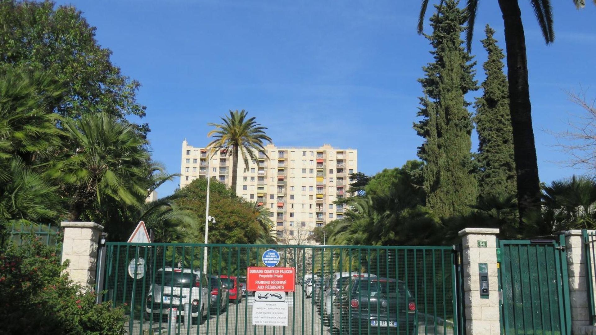 Nord 2 Pieces Calmes,wifi,clim,balcon,parking Appartement Nice