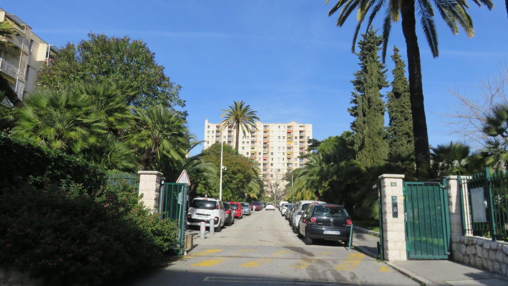 Nord 2 Pieces Calmes,wifi,clim,balcon,parking * Nice