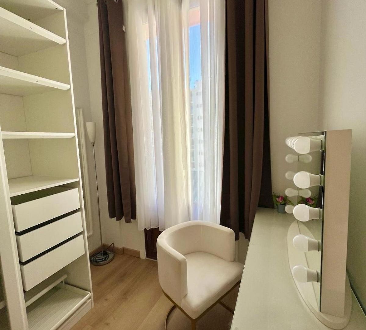 Appartement - T3 Rénové De 50 M2 Classé 2 étoiles Nice