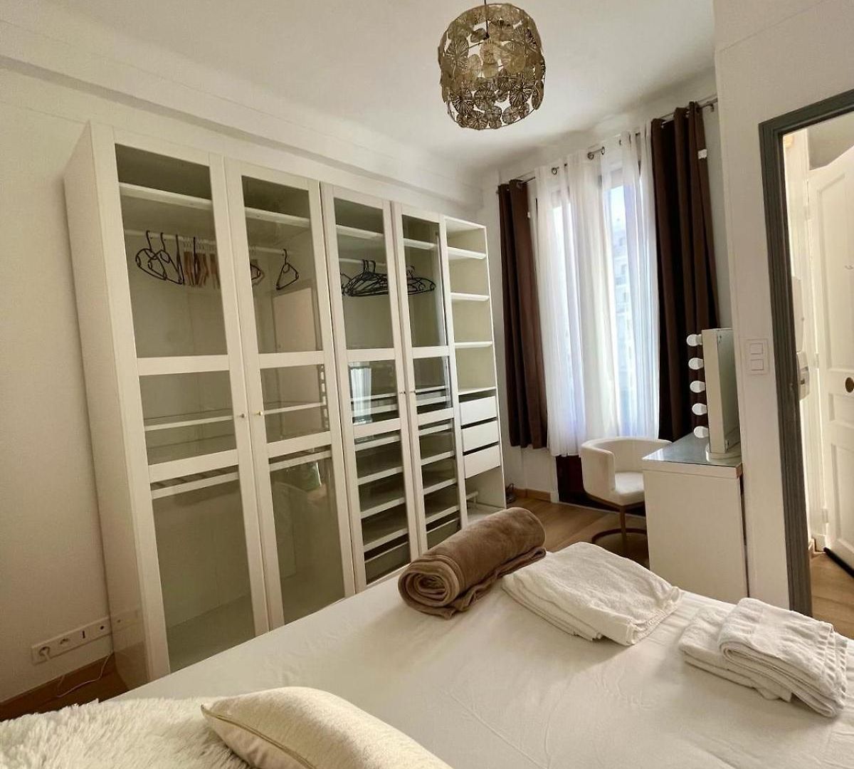 - T3 Rénové De 50 M2 Classé 2 étoiles Nice