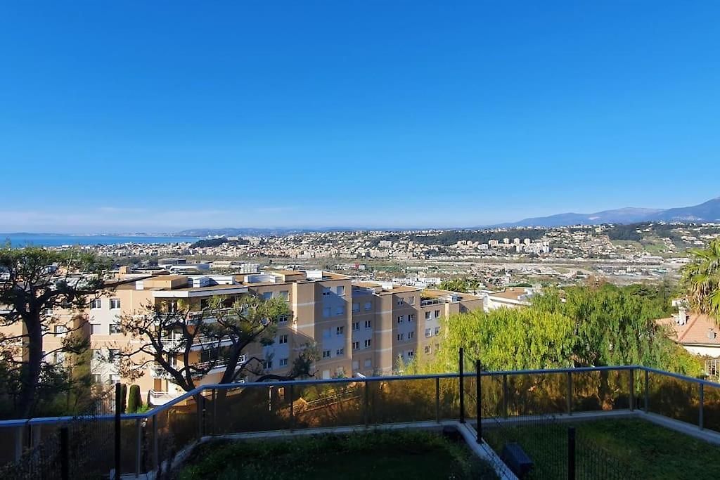 Calme Avec Piscine Vue & Montagne